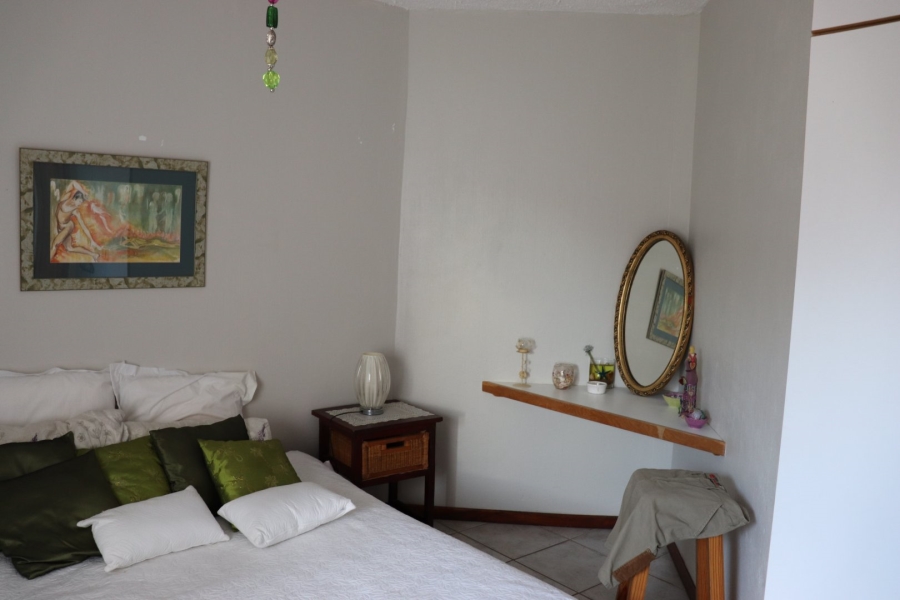 5 Bedroom Property for Sale in Wavecrest Eastern Cape